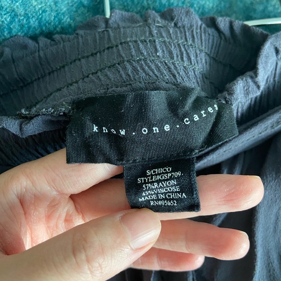 Know One Cares Flowy Tie Waist Wide Leg Cropped Pants - Picture 2 of 3